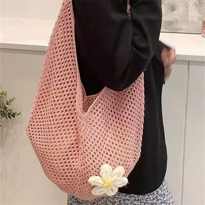 Korean Style 2025 New Arrival Vacation Knit Bag Women's Shoulder Tote Bag Lazy Style Knit Openwork Floral Decoration Beach Bag